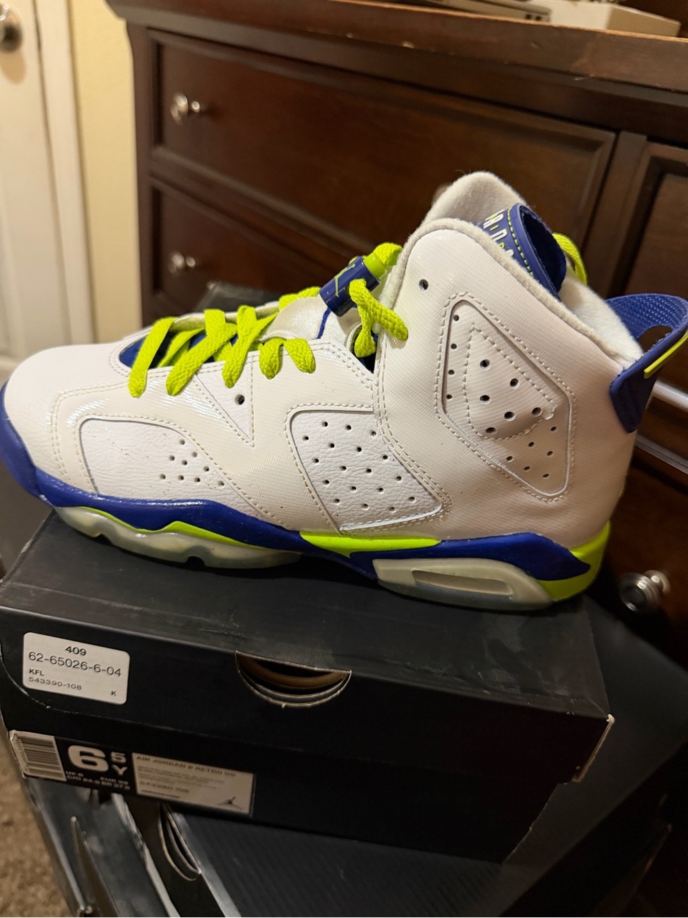 Jordan Men's White, Blue & Neon Green Athletic Shoes